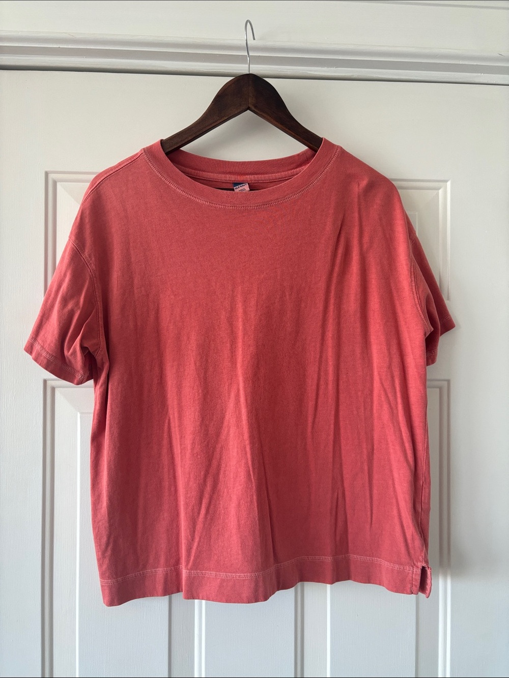 Old Navy Coral Short Sleeve Crewneck Tee
